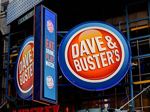 Dave & Buster's opens amusement site in Metropark Square