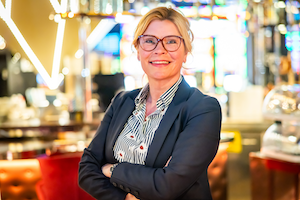 Jacquline Oud