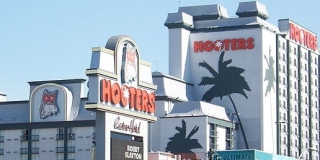 Hooters