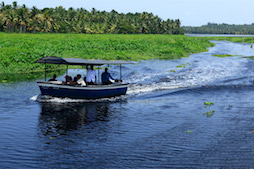 Akkulam tourist Village
