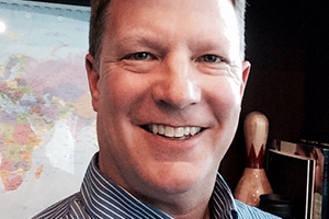 Brunswick sales VP retires