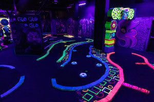 Glo mini golf